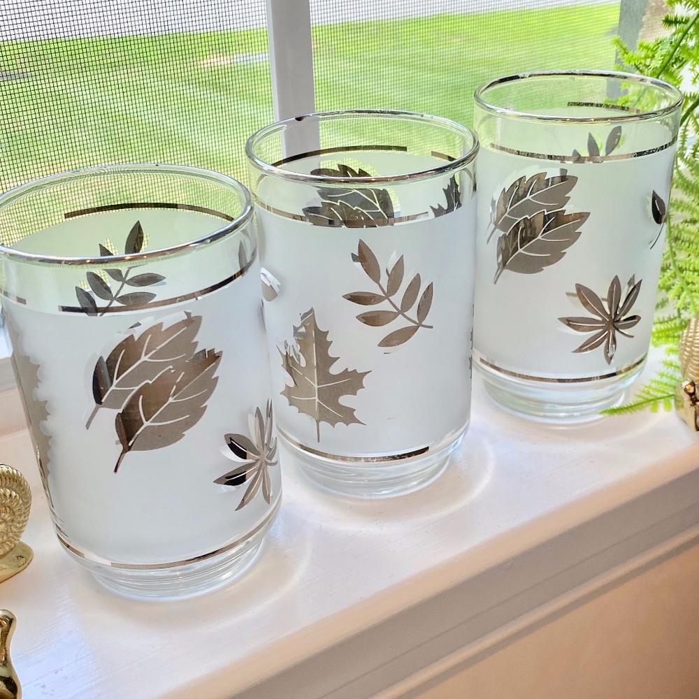 Vintage Libbey Silver Foliage Tumblers Set of 7 - Picture 2 of 3